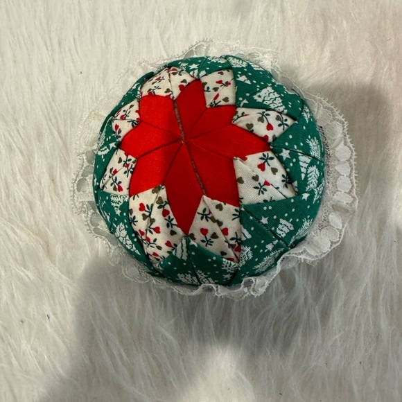 Vintage Set Of Two Handcrafted Christmas Ornaments - Picture 3 of 6